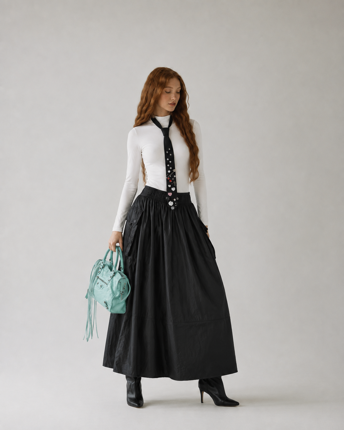 Long cargo black skirt